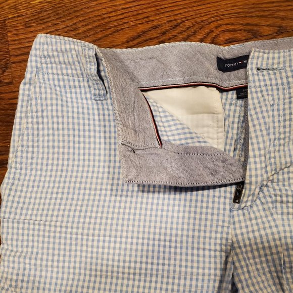 Tommy Hilfiger 8" Seersucker Short in Light Blue Gingham - Picture 3 of 5